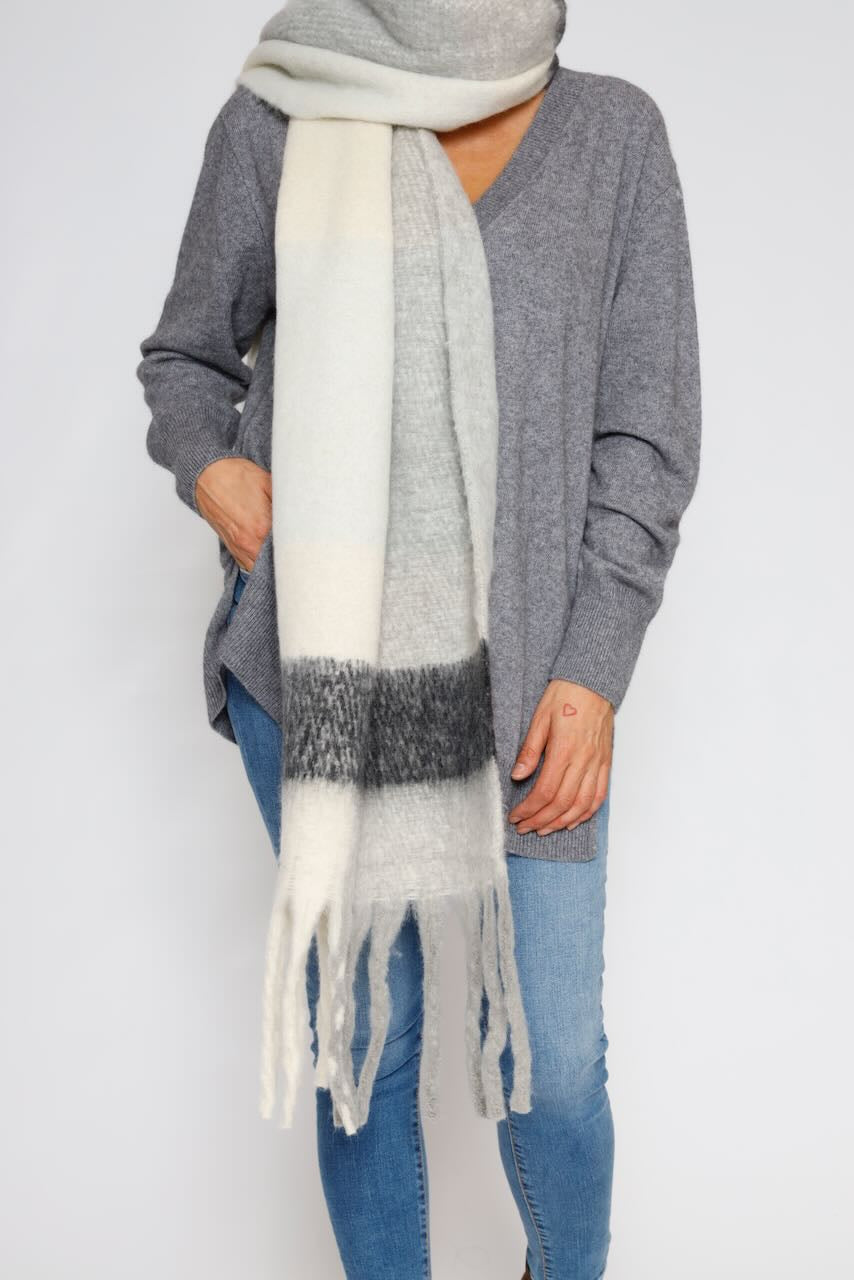 ARGUN-GRAY SCARF