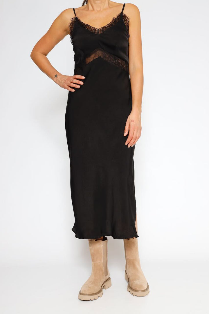 VESTIDO ROMENTICA LACE-NEGRO