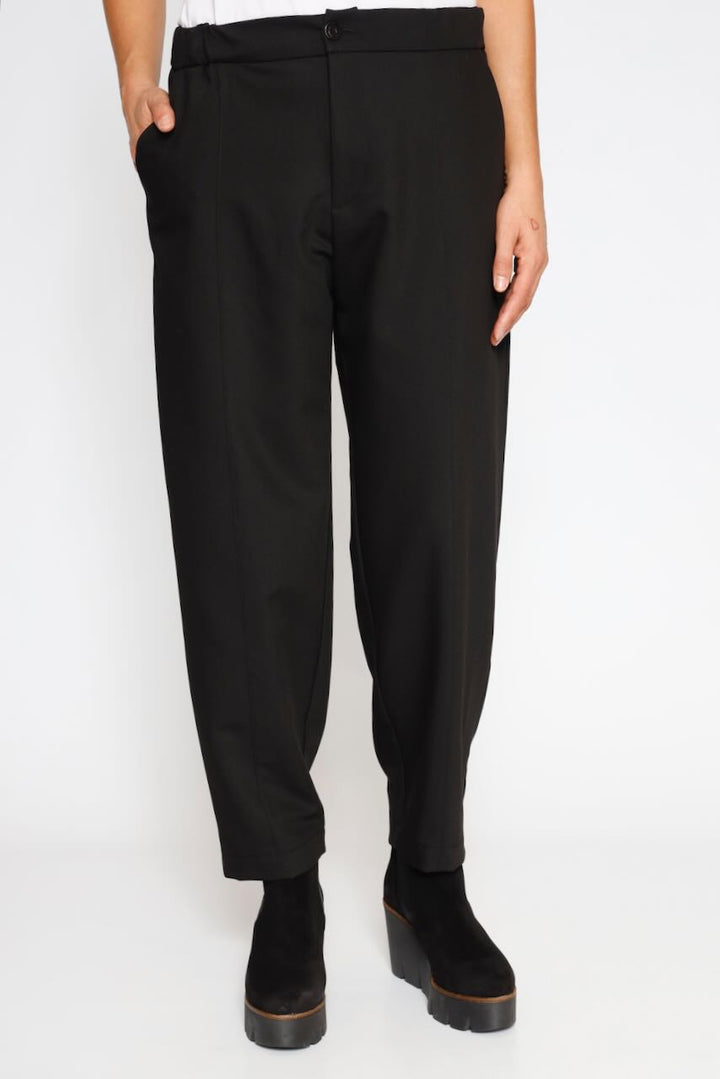 P5B9IIC PANTS-BLACK